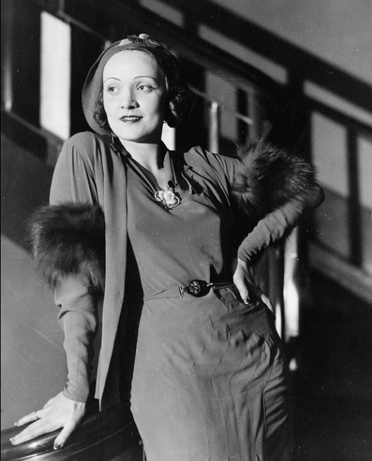 Laura Müller Marlene Dietrich Reinkarnation
